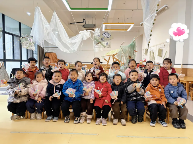 春日与你 熠熠芳华——甪直实验幼儿园妇女节系列活动