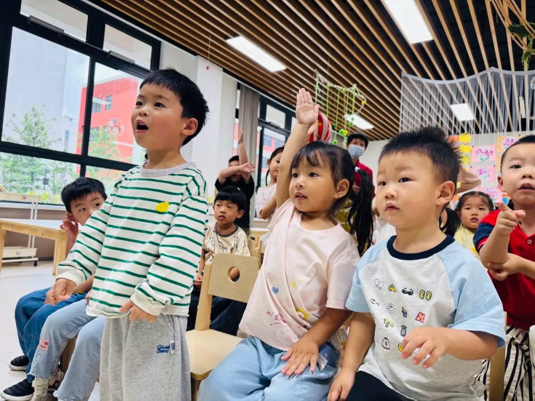 盛夏初相遇 家园齐护航——星泽实验幼儿园小班新生家长会暨新生体验活动